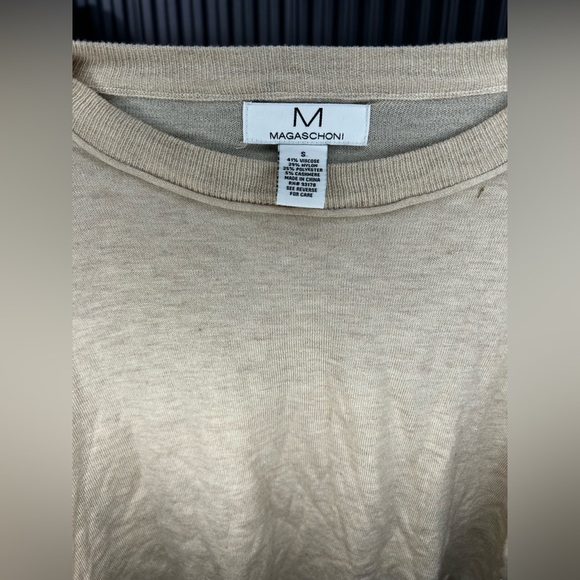 Women’s Magaschoni Tan Designer Long Sleeve Scoop Neck Sweater Cashmere Small - Picture 3 of 3